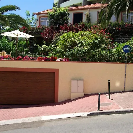 Comfortable In With Sea View Funchal (Madeira)